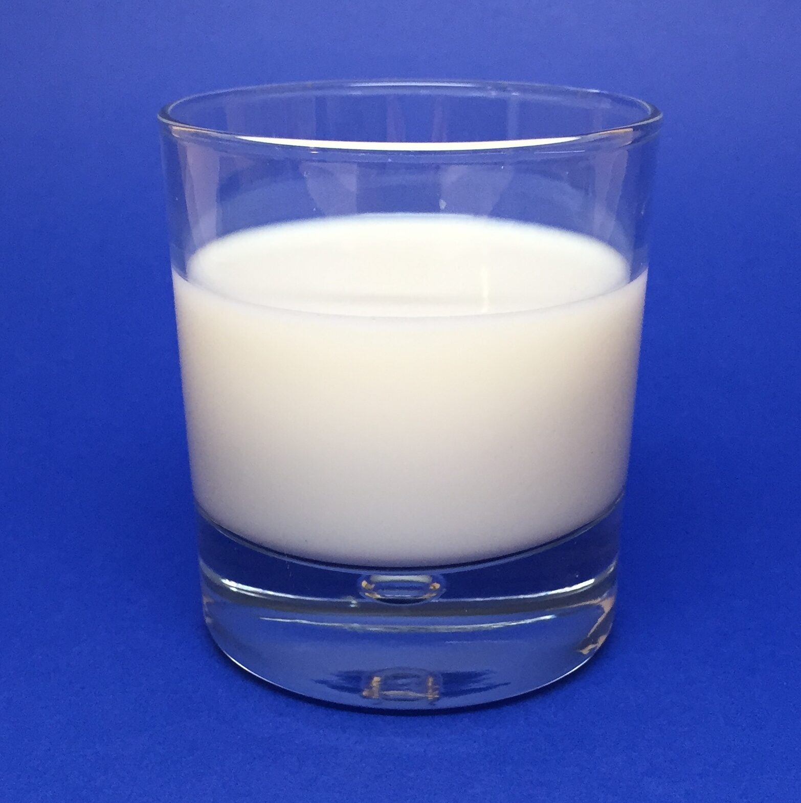 Leche de Ajo: Un Antiguo Remedio Natural para el Alivio de la Ciática y el Dolor Lumbar